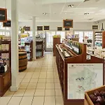 Hotel Marriott's Village D'ile-de-france 4*