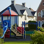 Marriott's Village D'ile-de-france Hotel