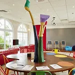 Hotel Marriott's Village D'ile-de-france 4*