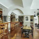 Marriott's Village D'ile-de-france Hotel