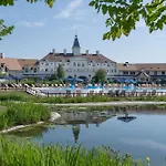 Marriott's Village D'ile-de-france 4*