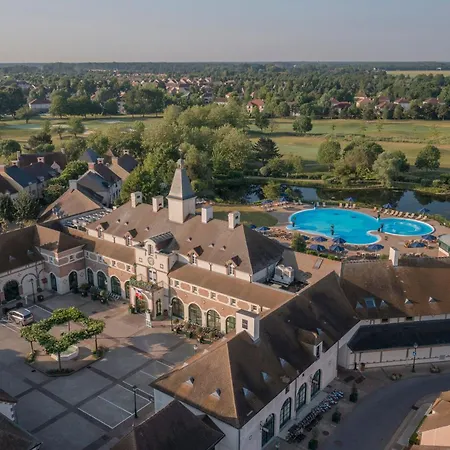 Marriott's Village D'ile-de-france Hotel 4*