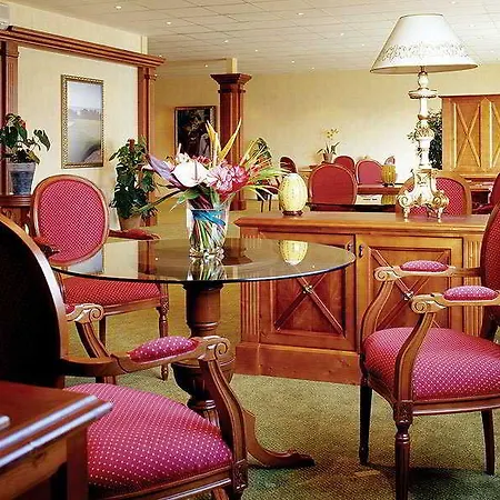 Marriott's Village D'ile-de-france Hotel 4*