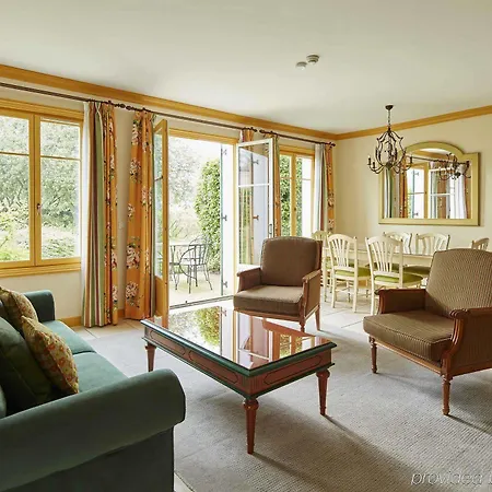 Hotel Marriott's Village D'ile-de-france 4*