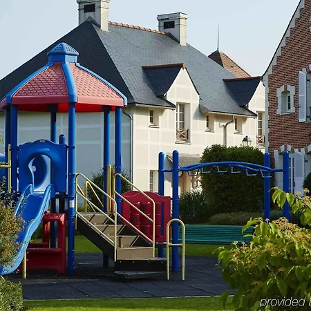 Marriott's Village D'ile-de-france Hotel 4*